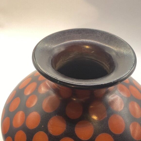 Vintage 2006 Chulucanas Vase Peru Signed Alex Calle Sosa Brown Red Polka… - Picture 4 of 12